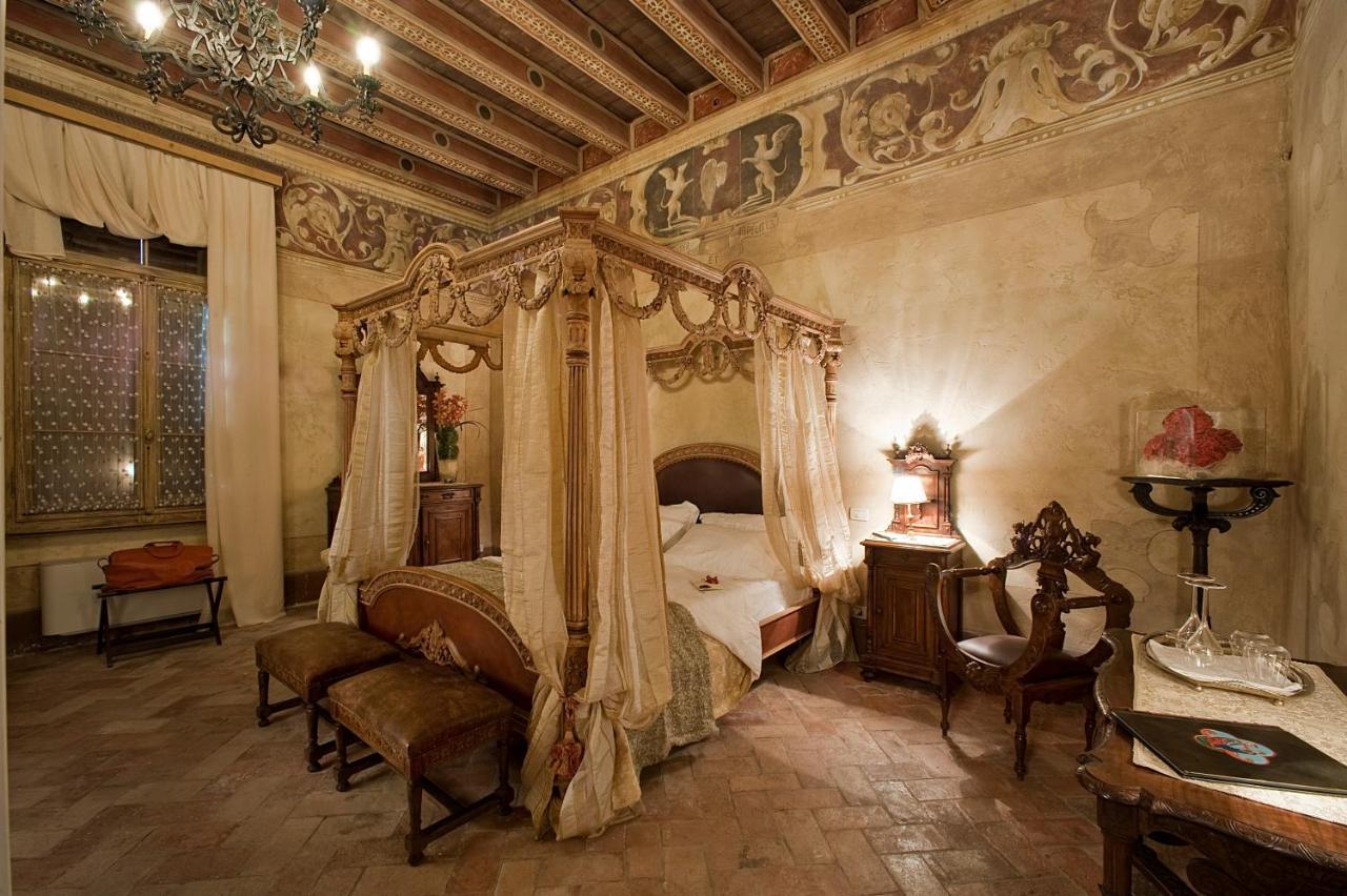 Relais Castello Bevilacqua Екстер'єр фото