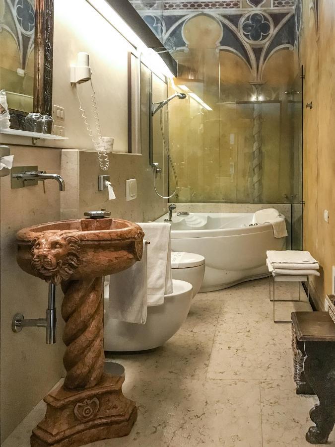 Relais Castello Bevilacqua Екстер'єр фото