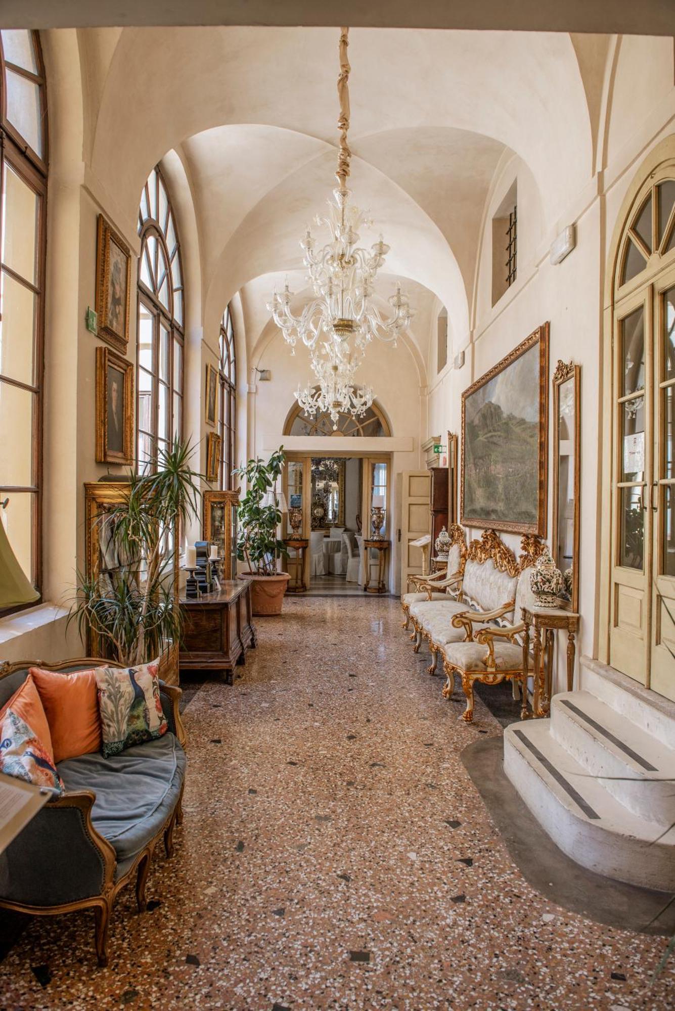 Relais Castello Bevilacqua Екстер'єр фото