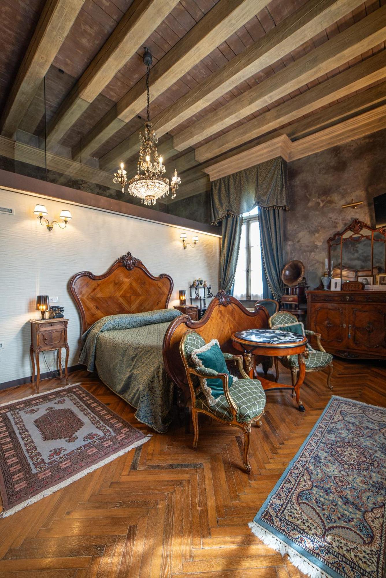 Relais Castello Bevilacqua Екстер'єр фото