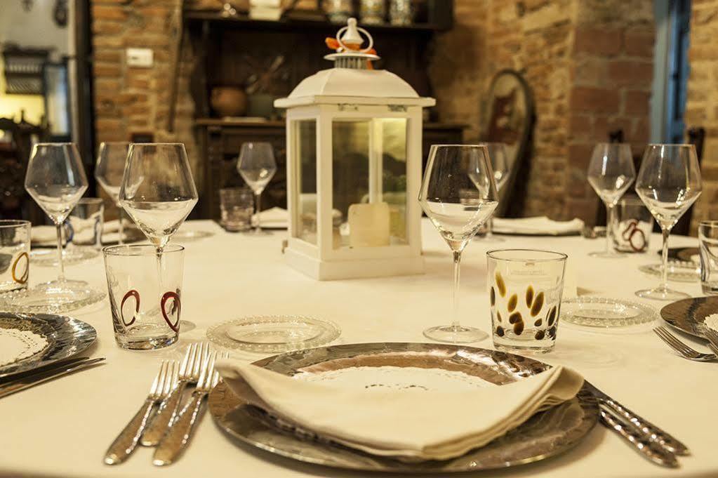 Relais Castello Bevilacqua Екстер'єр фото